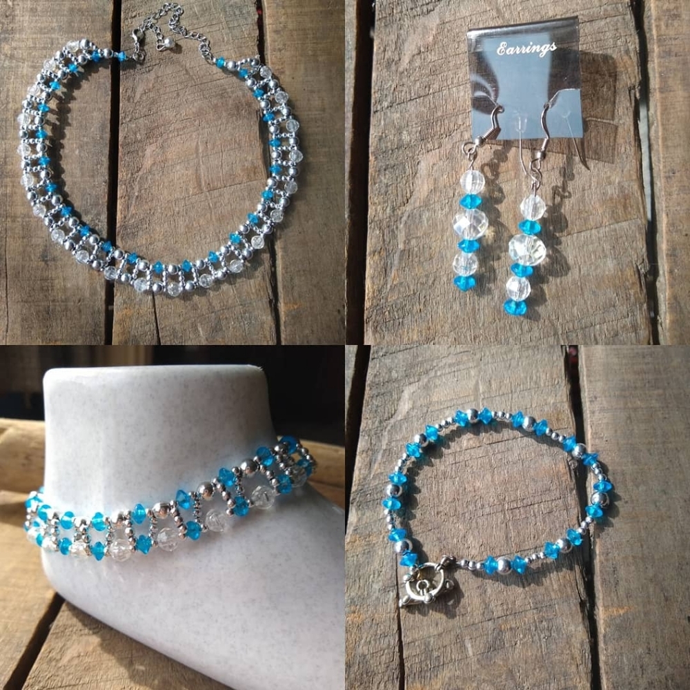 *Choker necklace, earrings, anklet, bracelet set